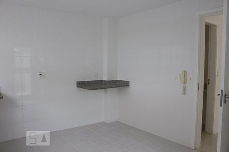 Casa de condomínio à venda com 188m², 4 quartos e 2 vagasCozinha