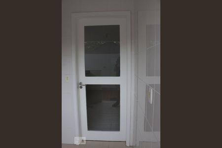 Casa de condomínio à venda com 188m², 4 quartos e 2 vagasLavanderia/Cozinha