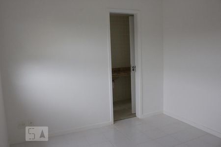 Casa de condomínio à venda com 188m², 4 quartos e 2 vagasSuite 2