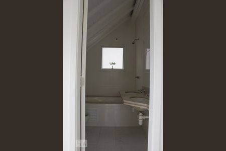 Casa de condomínio à venda com 188m², 4 quartos e 2 vagasBanheiro - Suite 4