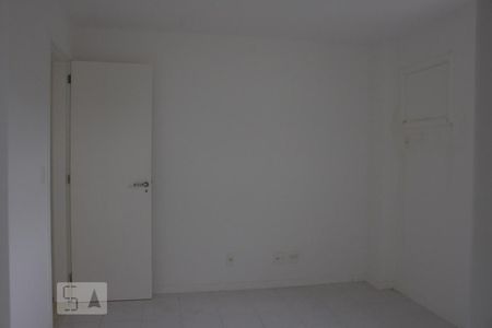 Casa de condomínio à venda com 188m², 4 quartos e 2 vagasSuite 2
