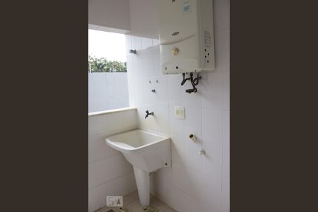 Casa de condomínio à venda com 188m², 4 quartos e 2 vagasLavanderia