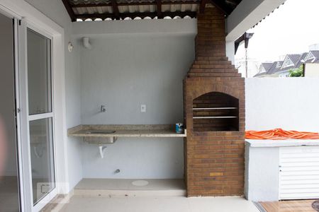 Casa de condomínio à venda com 188m², 4 quartos e 2 vagasChurrasqueira