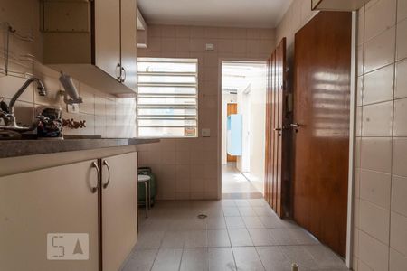 Casa à venda com 170m², 3 quartos e 2 vagasCozinha