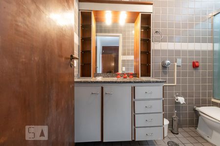 Casa à venda com 170m², 3 quartos e 2 vagasBanheiro Suíte