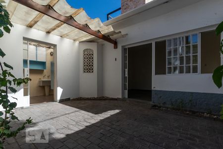 Casa à venda com 170m², 3 quartos e 2 vagasQuintal
