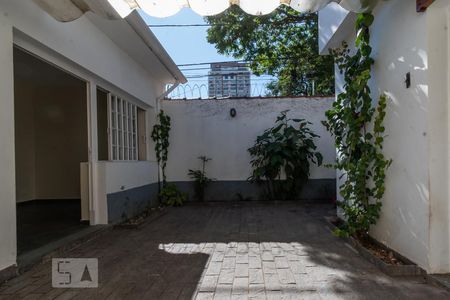 Casa à venda com 170m², 3 quartos e 2 vagasQuintal