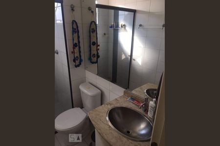 Banheiro de apartamento para alugar com 2 quartos, 52m² em Bosque das Juritis, Campinas