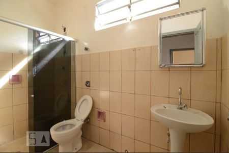 Casa para alugar com 141m², 3 quartos e 2 vagasBanheiro