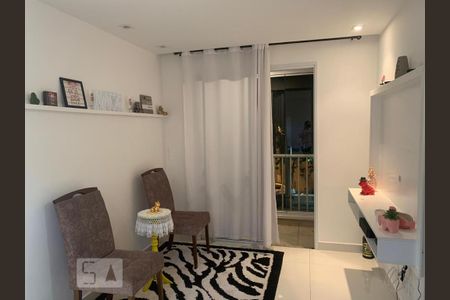 Apartamento à venda com 48m², 1 quarto e 1 vaga Apartamento à venda com 48m², 1 quarto e 1 vagaSala