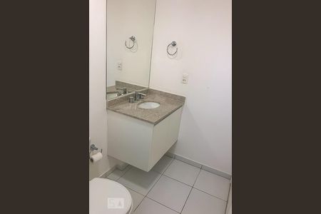 Banheiro de apartamento para alugar com 1 quarto, 44m² em Centro, Campinas