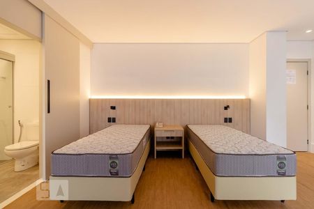 Quarto 1 de apartamento à venda com 2 quartos, 62m² em Jardim Europa, São Paulo