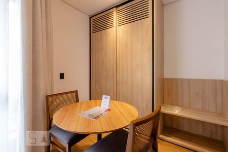 Quarto 1 de apartamento à venda com 2 quartos, 62m² em Jardim Europa, São Paulo