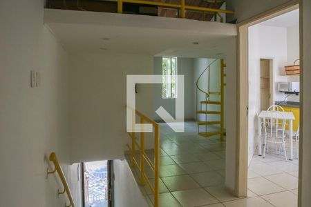 Sala de casa para alugar com 2 quartos, 81m² em Perdizes, São Paulo