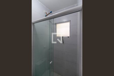 Banheiro de apartamento à venda com 1 quarto, 32m² em Vila Carrão, São Paulo