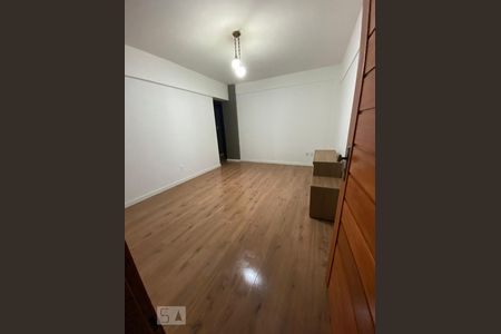 Apartamento à venda com 110m², 2 quartos e sem vaga Apartamento à venda com 110m², 2 quartos e sem vagaSala