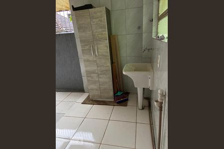 Apartamento à venda com 110m², 2 quartos e sem vaga Apartamento à venda com 110m², 2 quartos e sem vagaLavanderia