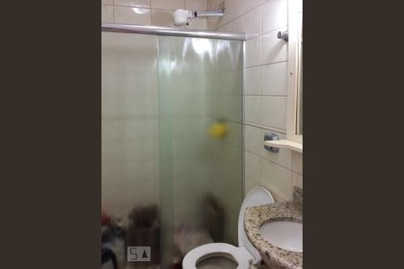 Banheiro suite 1 de casa de condomínio para alugar com 2 quartos, 70m² em Chácara Belenzinho, São Paulo