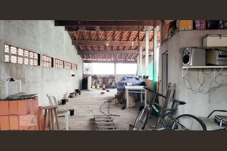 Casa à venda com 100m², 3 quartos e 1 vaga Casa à venda com 100m², 3 quartos e 1 vagaÁrea livre superior