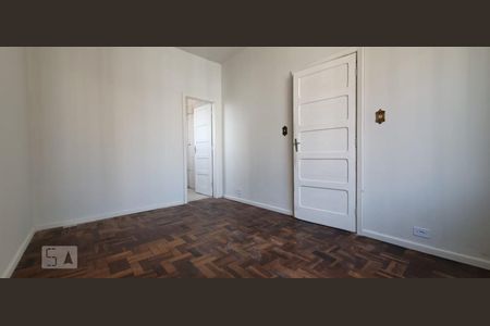 Quarto de kitnet/studio para alugar com 1 quarto, 50m² em Centro, Curitiba