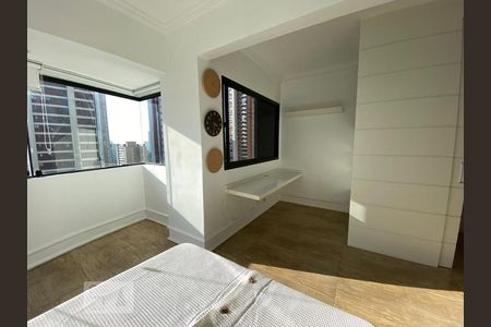 Quarto de apartamento para alugar com 2 quartos, 65m² em Vila Andrade, São Paulo