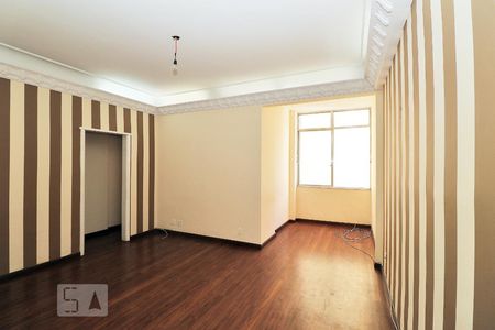 Apartamento para alugar com 78m², 2 quartos e sem vagaSala.