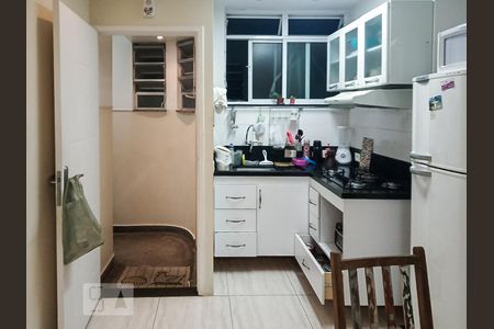 Cozinha de apartamento para alugar com 1 quarto, 35m² em Glória, Rio de Janeiro