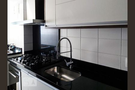 Apartamento à venda com 98m², 2 quartos e 2 vagasCozinha