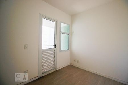 Quarto de apartamento para alugar com 2 quartos, 77m² em Recreio dos Bandeirantes, Rio de Janeiro