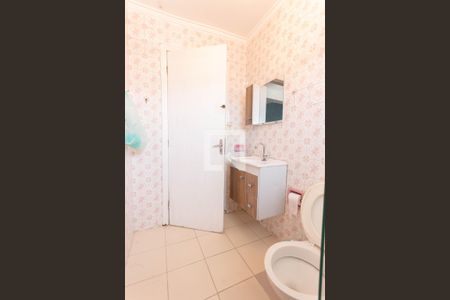 Casa para alugar com 70m², 2 quartos e 2 vagasBanheiro