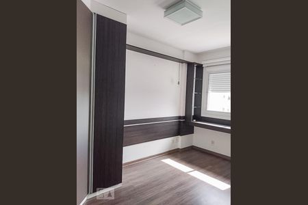 Dormitório de apartamento à venda com 2 quartos, 54m² em Passo da Areia, Porto Alegre