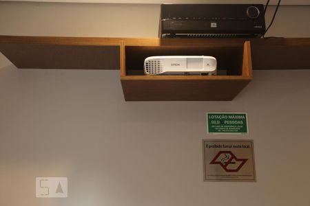 Apartamento para alugar com 26m², 1 quarto e sem vagaProjetor