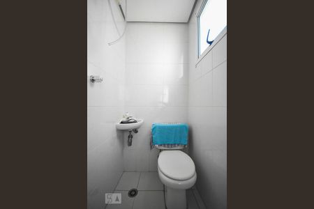 Apartamento à venda com 78m², 2 quartos e 2 vagas Apartamento à venda com 78m², 2 quartos e 2 vagasBanheiro de Serviço