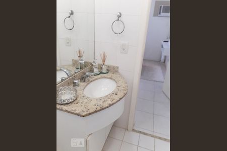 Apartamento para alugar com 45m², 1 quarto e 1 vaga Apartamento para alugar com 45m², 1 quarto e 1 vagaBanheiro