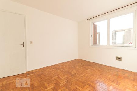 Dormitório de apartamento à venda com 2 quartos, 80m² em Auxiliadora, Porto Alegre