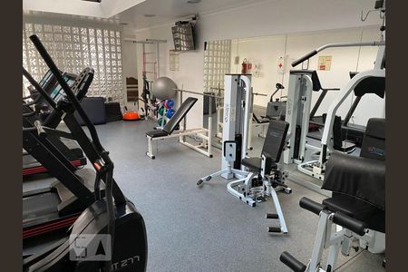 Apartamento para alugar com 244m², 3 quartos e 3 vagas Apartamento para alugar com 244m², 3 quartos e 3 vagasAcademia