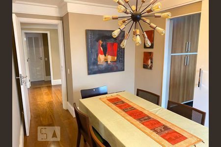 Apartamento para alugar com 244m², 3 quartos e 3 vagas Apartamento para alugar com 244m², 3 quartos e 3 vagasSala de jantar