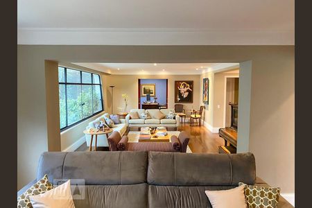 Apartamento para alugar com 244m², 3 quartos e 3 vagas Apartamento para alugar com 244m², 3 quartos e 3 vagasSala