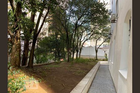 Apartamento para alugar com 244m², 3 quartos e 3 vagas Apartamento para alugar com 244m², 3 quartos e 3 vagasÁrea comum