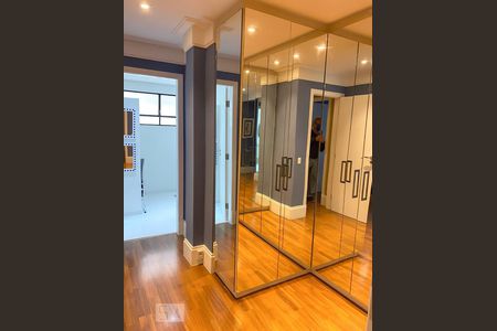 Apartamento para alugar com 244m², 3 quartos e 3 vagas Apartamento para alugar com 244m², 3 quartos e 3 vagasSuíte master