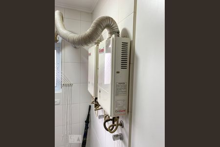 Apartamento para alugar com 244m², 3 quartos e 3 vagas Apartamento para alugar com 244m², 3 quartos e 3 vagasAquecedor à gás