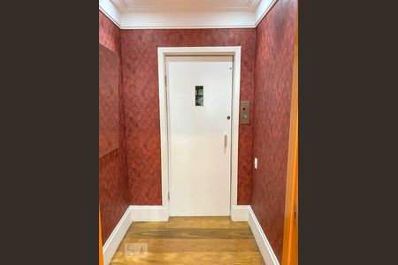 Apartamento para alugar com 244m², 3 quartos e 3 vagas Apartamento para alugar com 244m², 3 quartos e 3 vagasHall de entrada