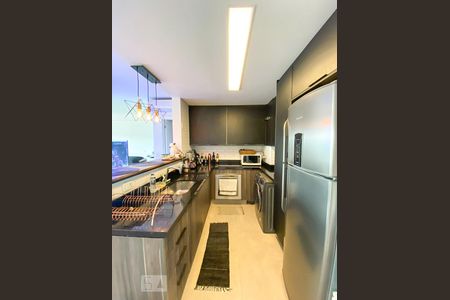 Cozinha de apartamento à venda com 1 quarto, 45m² em Pinheiros, São Paulo