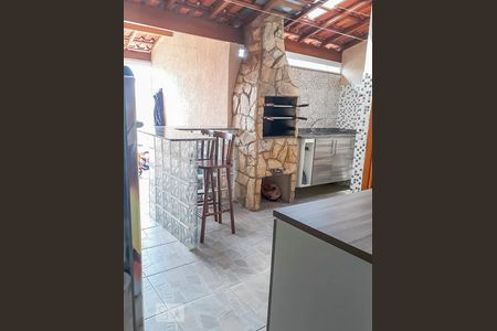 Apartamento à venda com 100m², 2 quartos e 1 vagaChurrasqueira