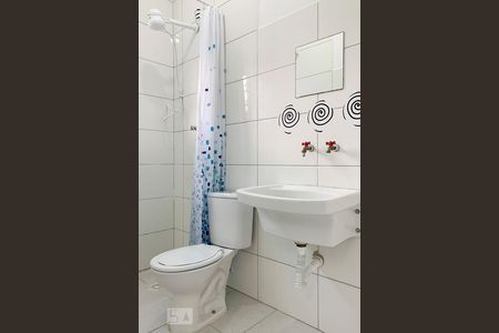 Studio para alugar com 18m², 1 quarto e sem vaga Studio para alugar com 18m², 1 quarto e sem vagaBanheiro e Área de Serviço