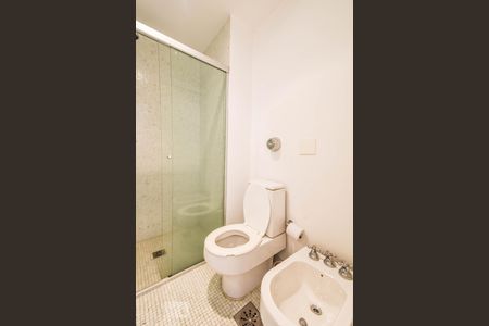 Apartamento para alugar com 280m², 2 quartos e 2 vagas Apartamento para alugar com 280m², 2 quartos e 2 vagasSuíte 2 - Banheiro