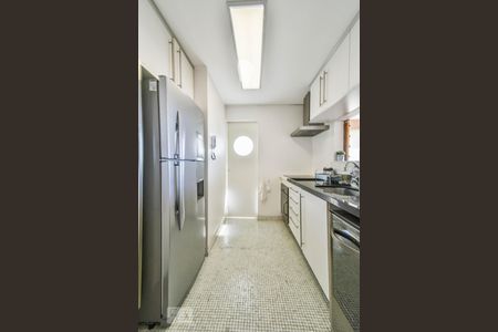 Apartamento para alugar com 280m², 2 quartos e 2 vagas Apartamento para alugar com 280m², 2 quartos e 2 vagasCozinha