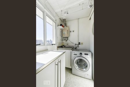 Apartamento para alugar com 280m², 2 quartos e 2 vagas Apartamento para alugar com 280m², 2 quartos e 2 vagasÁrea de Serviço