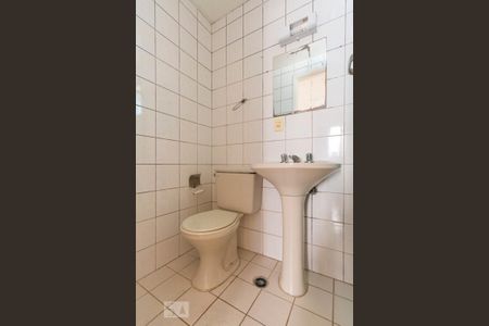 Banheiro Social de apartamento para alugar com 2 quartos, 65m² em Chácara Inglesa, São Paulo