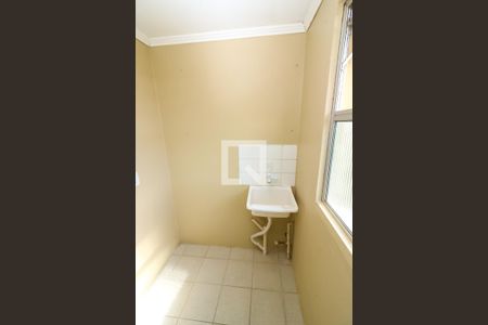 Apartamento para alugar com 40m², 2 quartos e 1 vaga Apartamento para alugar com 40m², 2 quartos e 1 vagaCozinha e Área de Serviço